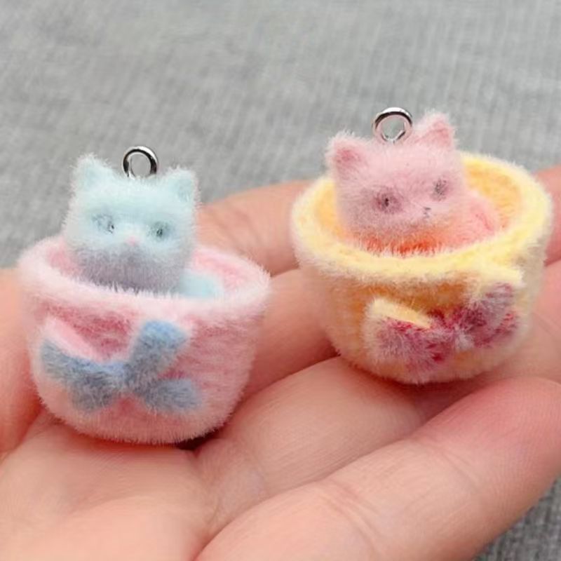 Resin - 4 pendenti a forma di gatto