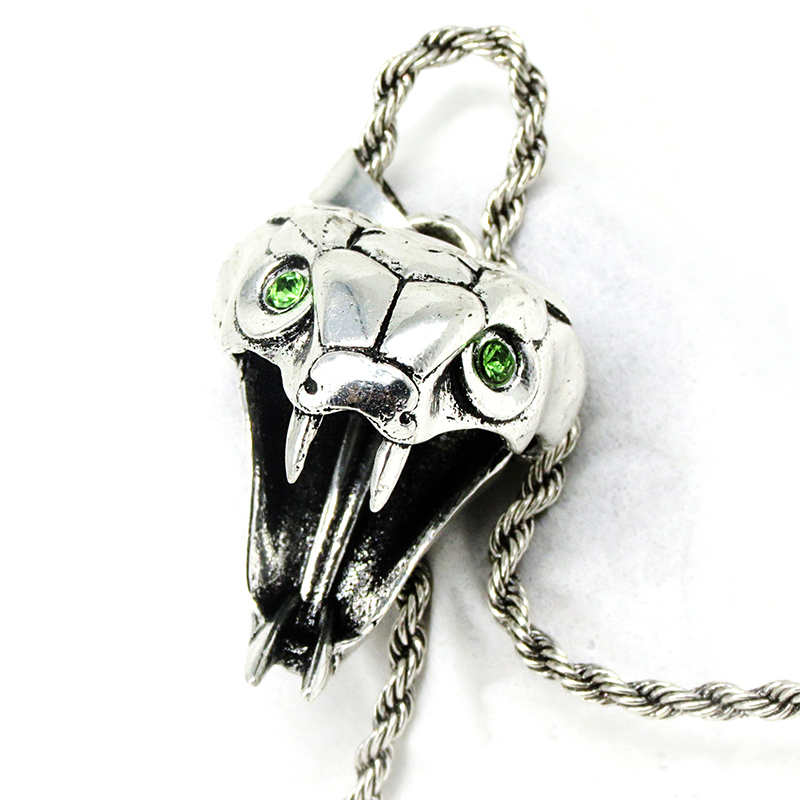 Collana con ciondolo a forma d - Cobra Extruder recensione e prezzo
